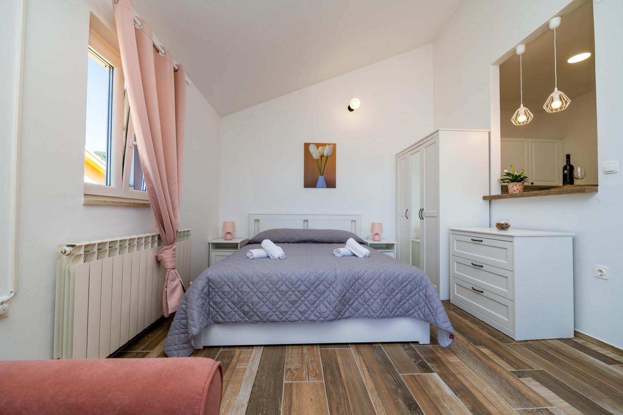 Sobe I Apartman Mareta Miholascica Bagian luar foto
