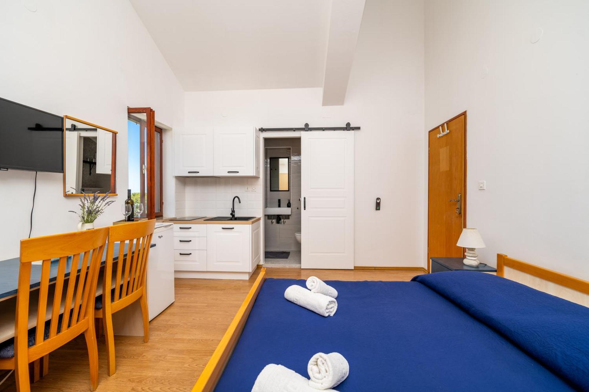 Sobe I Apartman Mareta Miholascica Bagian luar foto